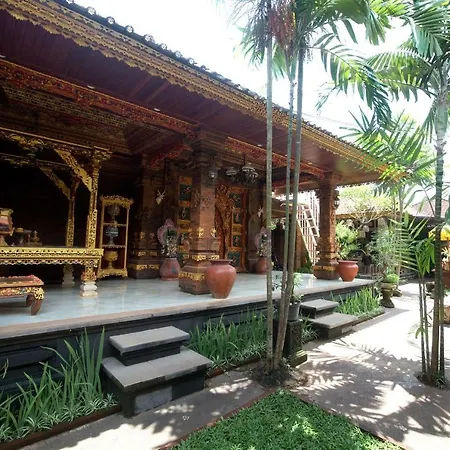 Nyoman And Susan Guest House